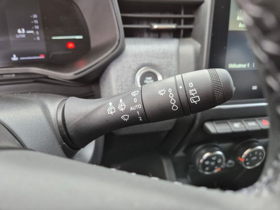 Aperçu de la photo 18 du véhicule RENAULT CLIO V