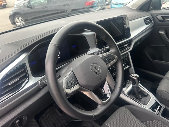 Aperçu de la photo 13 du véhicule VOLKSWAGEN T-ROC