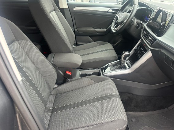 Aperçu de la photo 16 du véhicule VOLKSWAGEN T-ROC