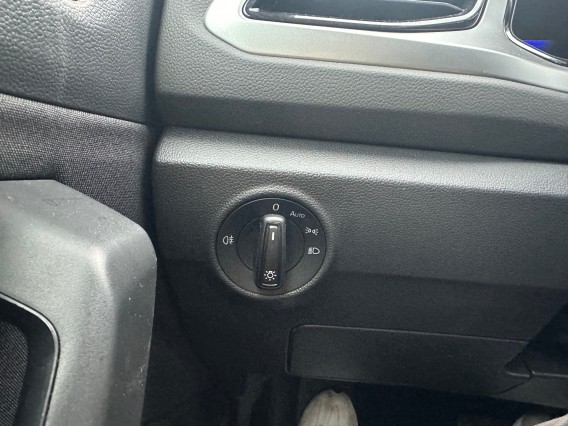 Aperçu de la photo 23 du véhicule VOLKSWAGEN T-ROC