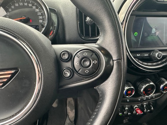 Aperçu de la photo 25 du véhicule MINI COUNTRYMAN F60