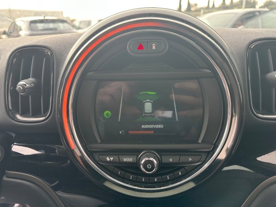 Aperçu de la photo 31 du véhicule MINI COUNTRYMAN F60