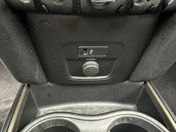 Aperçu de la photo 33 du véhicule MINI COUNTRYMAN F60