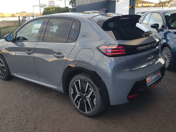 Aperçu de la photo 19 du véhicule PEUGEOT 208