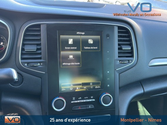 Aperçu de la photo 20 du véhicule RENAULT MEGANE IV BERLINE