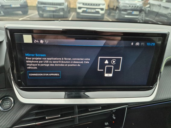 Aperçu de la photo 16 du véhicule PEUGEOT 208