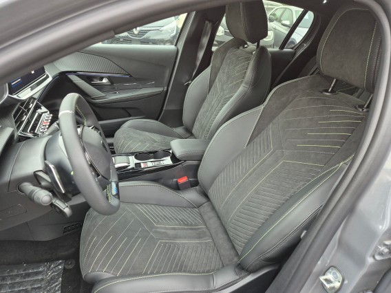 Aperçu de la photo 22 du véhicule PEUGEOT 208