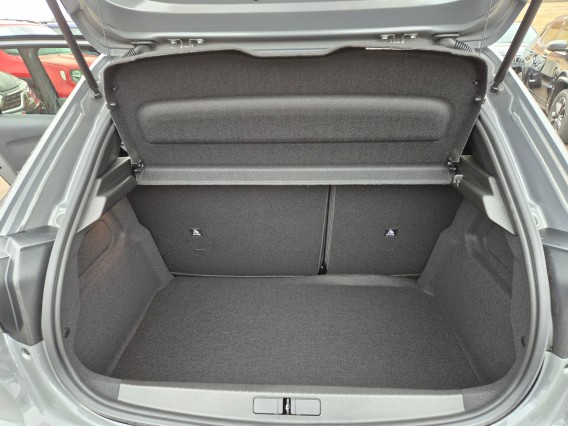 Aperçu de la photo 24 du véhicule PEUGEOT 208