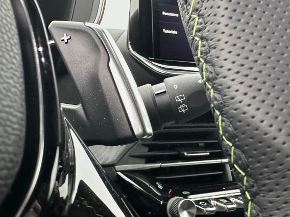 Aperçu de la photo 26 du véhicule PEUGEOT 208