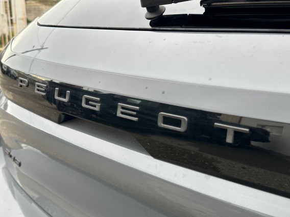 Aperçu de la photo 38 du véhicule PEUGEOT 208