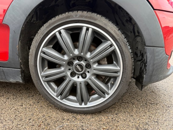 Aperçu de la photo 24 du véhicule MINI CLUBMAN F54