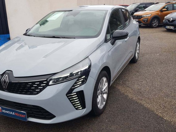 Aperçu de la photo 2 du véhicule RENAULT CLIO V