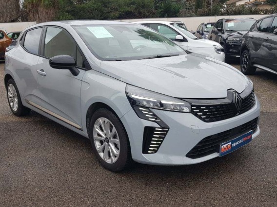 Aperçu de la photo 4 du véhicule RENAULT CLIO V