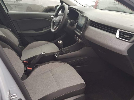 Aperçu de la photo 10 du véhicule RENAULT CLIO V