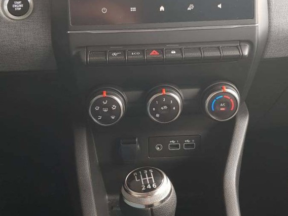 Aperçu de la photo 13 du véhicule RENAULT CLIO V