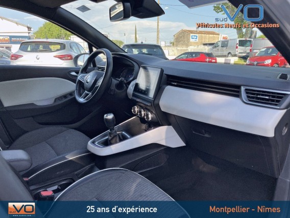 Aperçu de la photo 21 du véhicule RENAULT CLIO V