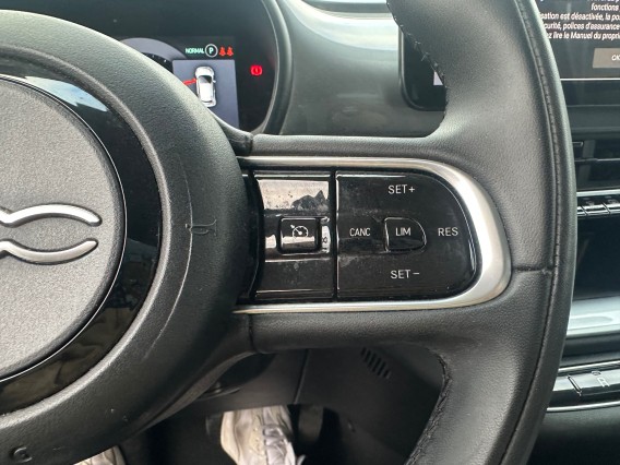 Aperçu de la photo 16 du véhicule FIAT 500e BERLINE MY22 SERIE 1 STEP 2