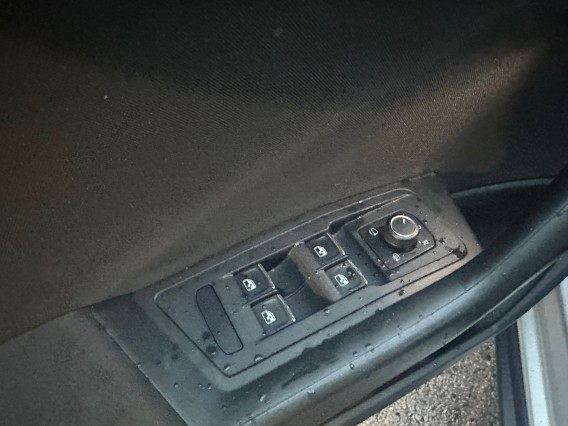 Aperçu de la photo 16 du véhicule VOLKSWAGEN T-ROC CABRIOLET