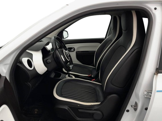 Aperçu de la photo 12 du véhicule RENAULT TWINGO E-TECH ELECTRIQUE