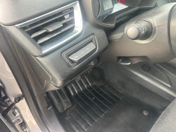 Aperçu de la photo 14 du véhicule RENAULT CLIO V