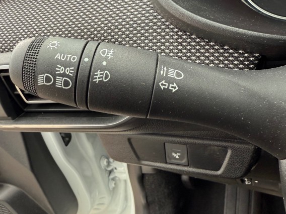 Aperçu de la photo 18 du véhicule DACIA SANDERO