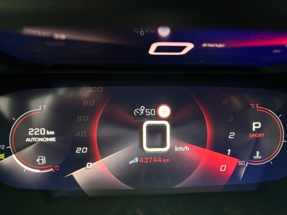 Aperçu de la photo 43 du véhicule PEUGEOT 2008