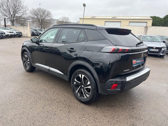 Aperçu de la photo 4 du véhicule PEUGEOT 2008