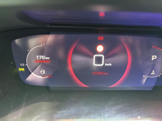 Aperçu de la photo 17 du véhicule PEUGEOT 2008