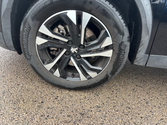 Aperçu de la photo 32 du véhicule PEUGEOT 2008