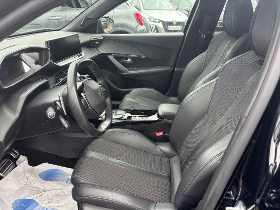 Aperçu de la photo 39 du véhicule PEUGEOT 2008