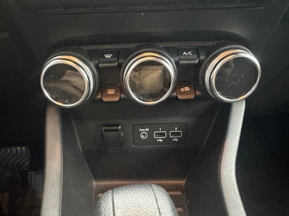 Aperçu de la photo 20 du véhicule RENAULT CLIO V