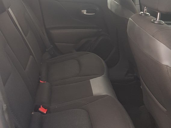 Aperçu de la photo 9 du véhicule JEEP RENEGADE