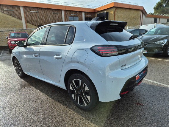 Aperçu de la photo 8 du véhicule PEUGEOT 208