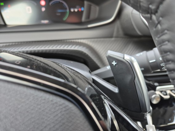 Aperçu de la photo 17 du véhicule PEUGEOT 208