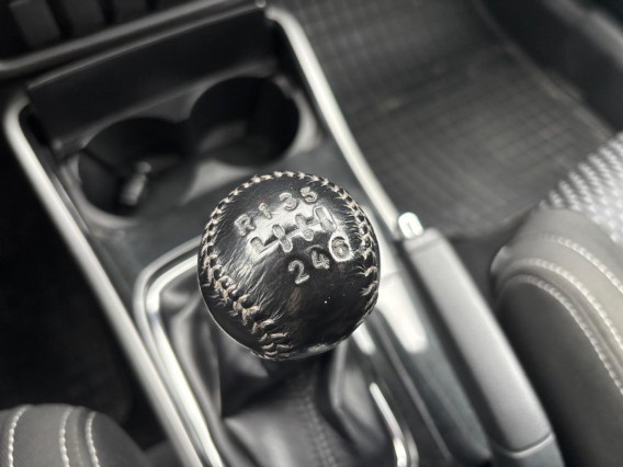 Aperçu de la photo 16 du véhicule MITSUBISHI OUTLANDER