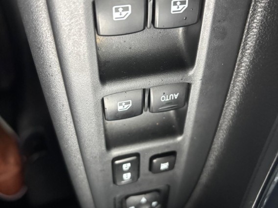 Aperçu de la photo 19 du véhicule MITSUBISHI OUTLANDER