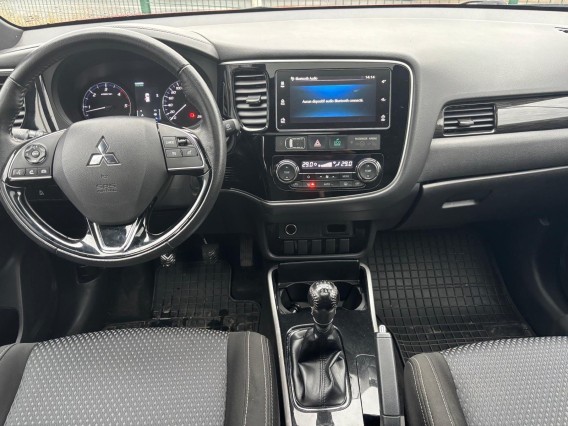 Aperçu de la photo 22 du véhicule MITSUBISHI OUTLANDER