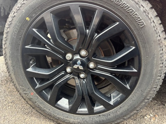 Aperçu de la photo 30 du véhicule MITSUBISHI OUTLANDER