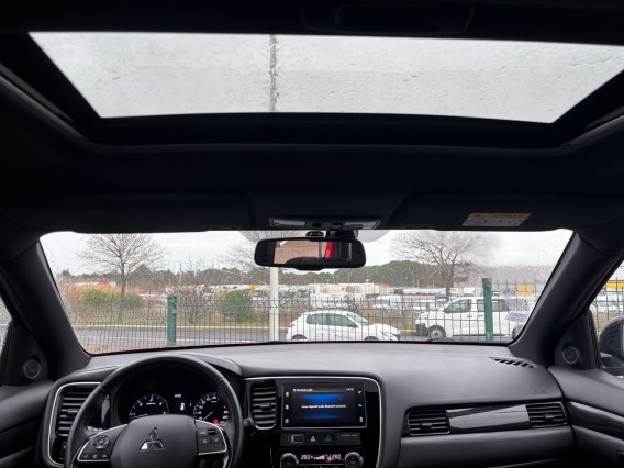 Aperçu de la photo 35 du véhicule MITSUBISHI OUTLANDER