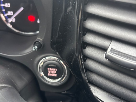 Aperçu de la photo 38 du véhicule MITSUBISHI OUTLANDER