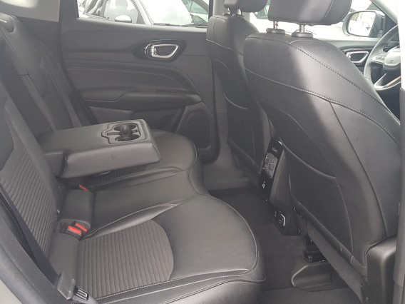 Aperçu de la photo 11 du véhicule JEEP COMPASS