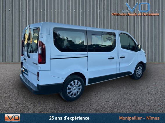 Aperçu de la photo 8 du véhicule RENAULT TRAFIC COMBI