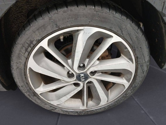 Aperçu de la photo 10 du véhicule KIA NIRO