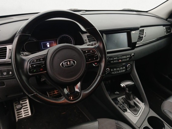 Aperçu de la photo 15 du véhicule KIA NIRO