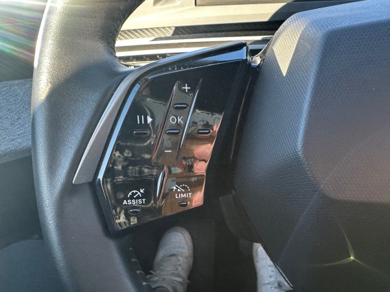 Aperçu de la photo 15 du véhicule PEUGEOT 3008