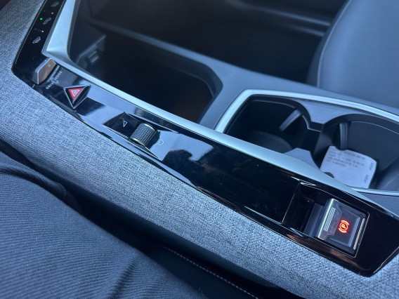 Aperçu de la photo 17 du véhicule PEUGEOT 3008