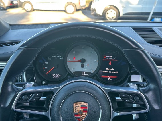 Aperçu de la photo 12 du véhicule PORSCHE MACAN
