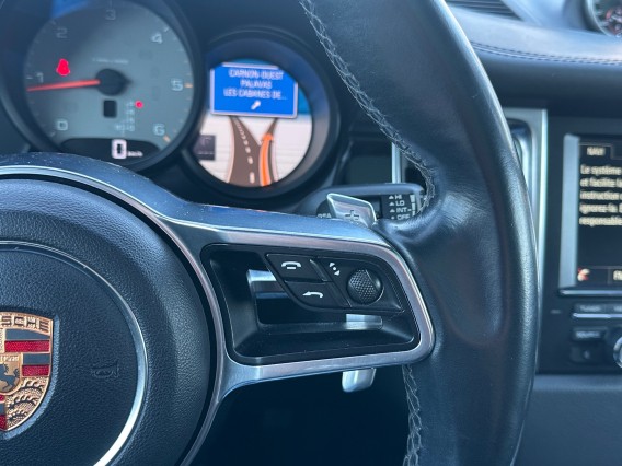 Aperçu de la photo 32 du véhicule PORSCHE MACAN