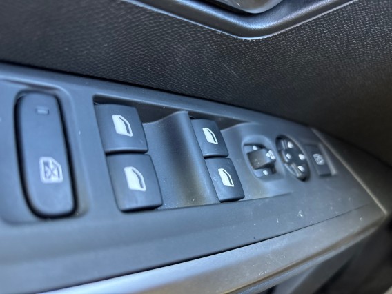 Aperçu de la photo 5 du véhicule PEUGEOT 3008