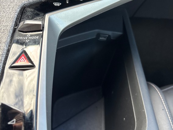 Aperçu de la photo 8 du véhicule PEUGEOT 3008